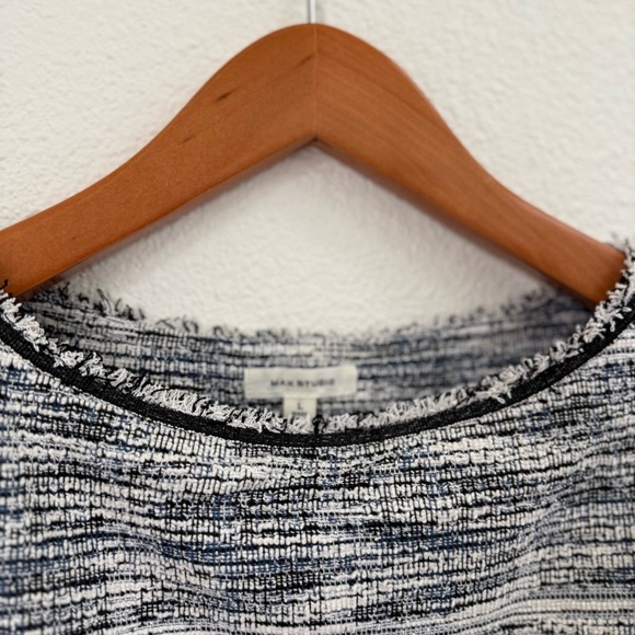 Max Studio Blue and White Tweed Sleeveless Top Women’s Size Large - Picture 2 of 5